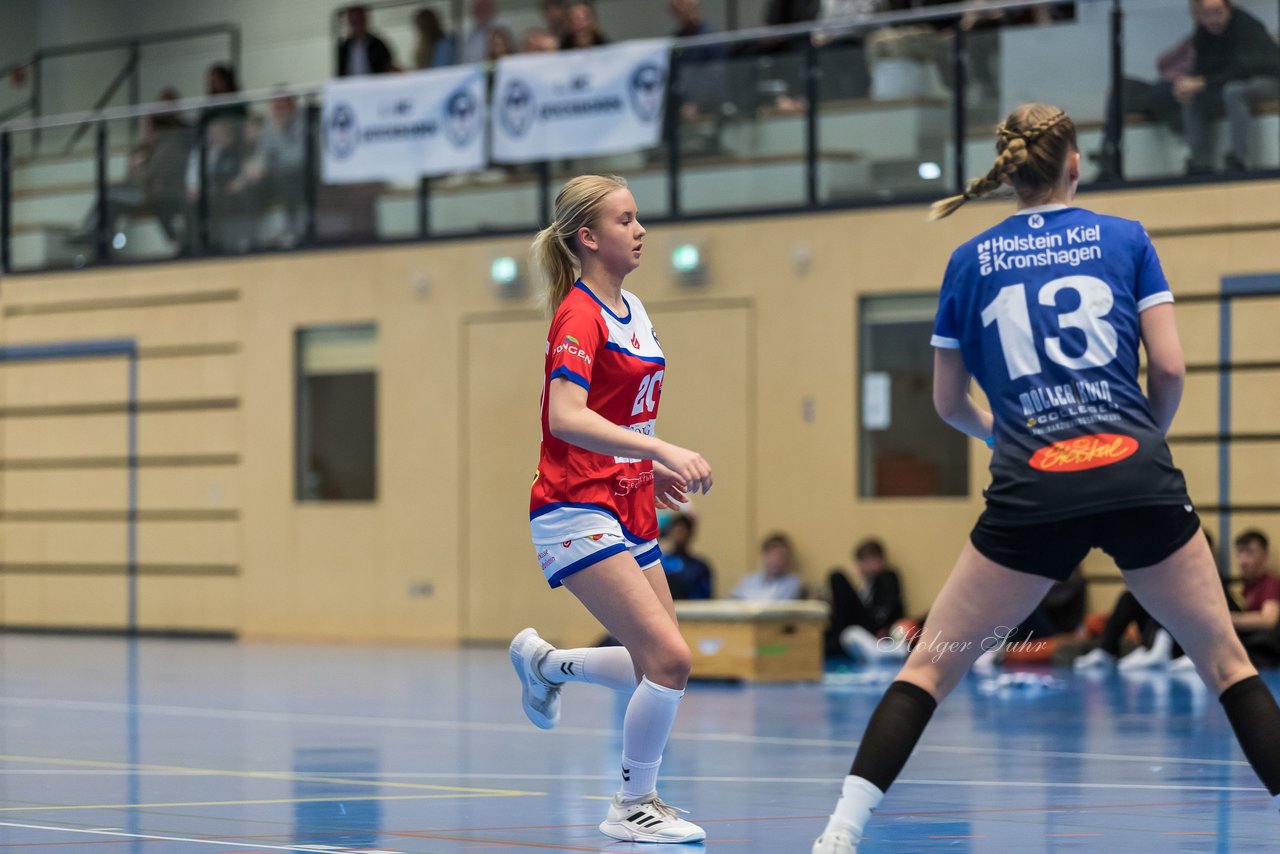 Bild 158 - wAJ HC Quickborn - HSG Kiel/Kronshagen : Ergebnis: 20:17